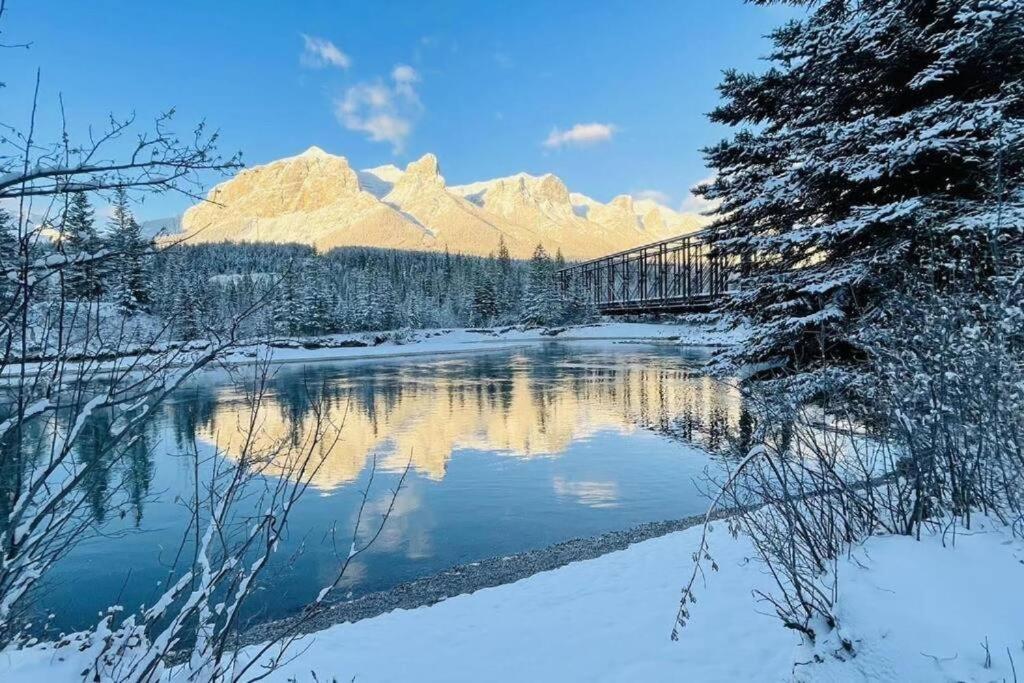 #202 Cozy Mountain View 2 Bedrooms In Dt Canmore Exteriér fotografie